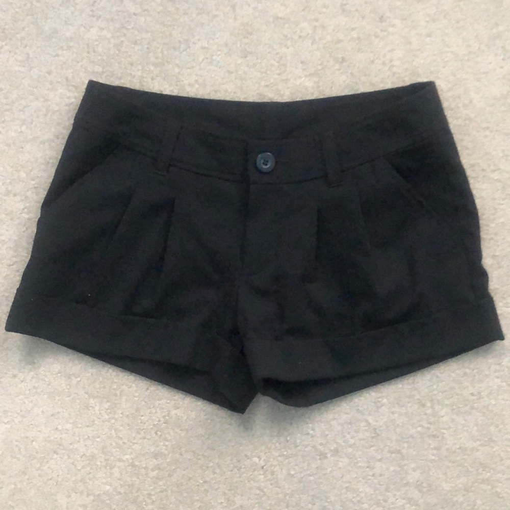 Black rolled hem shorts